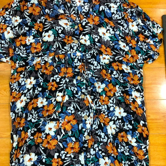 Summer dress - Picture 1 of 2